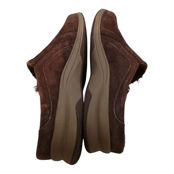 Clarks Jackaroo Brown Suede Shearling Fur Lined Rubber Sole Mules Womens Size 10 - Picture 7 of 12